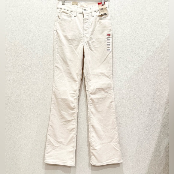 NWT! LEVI’S Ecru Corduroy Ribcage Bootcut Pants!